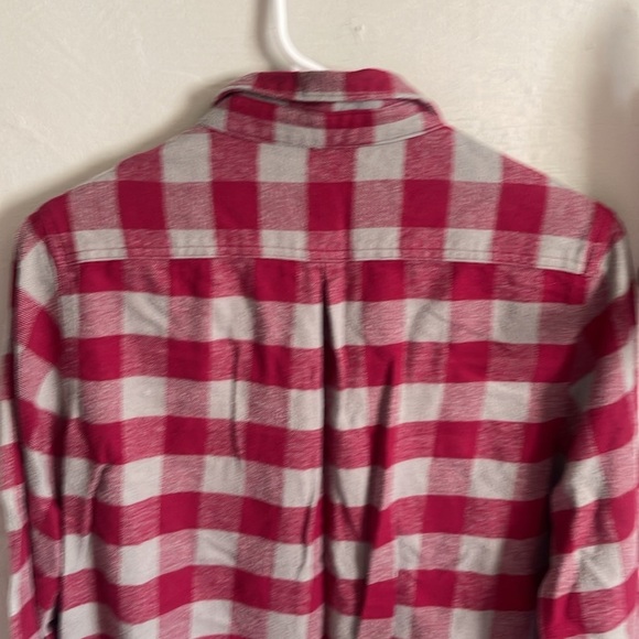 WOOLRICH PINK/GRAY CHECKERED BUTTON DOWN - Picture 5 of 7